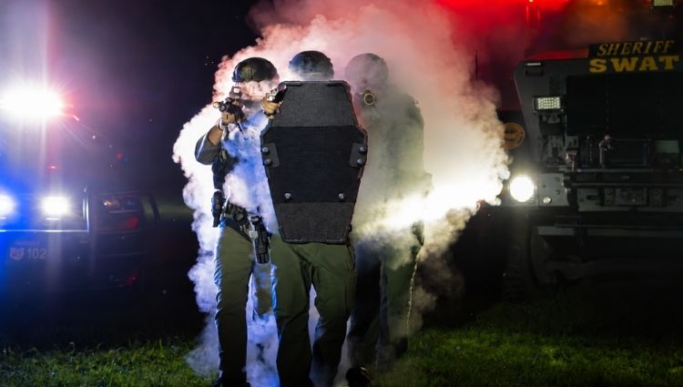 TACOPS portable ballistic shields 2 TACOPS portable ballistic shields 1