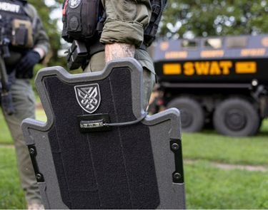 TACOPS portable ballistic shields 7 TACOPS portable ballistic shields 3